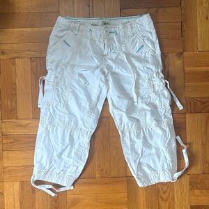 Old Navy White Capris with Blue Stitching